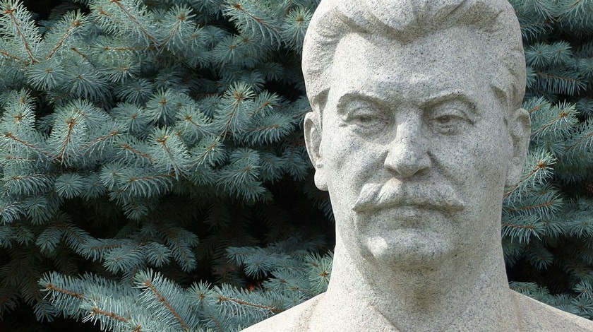 Dailystorm - Собчак предложила перезахоронить прах Сталина «как Гитлера»