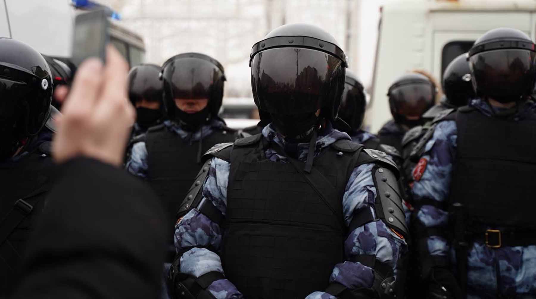 Dailystorm - В Москве задержали двоих фигурантов дела о нападении на правоохранителей во время акции 23 января