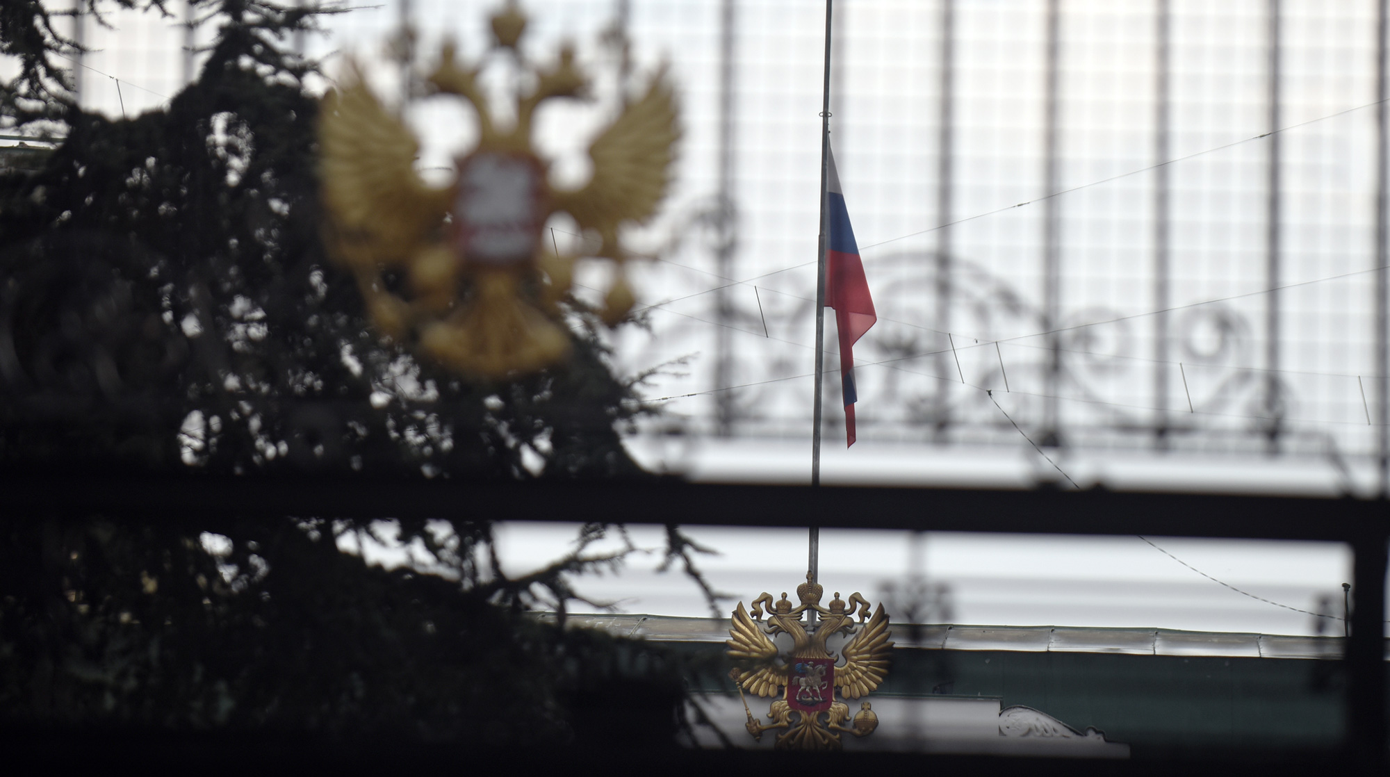 Вашингтон намерен продолжать дипломатическую санкционную войну с Москвой undefined