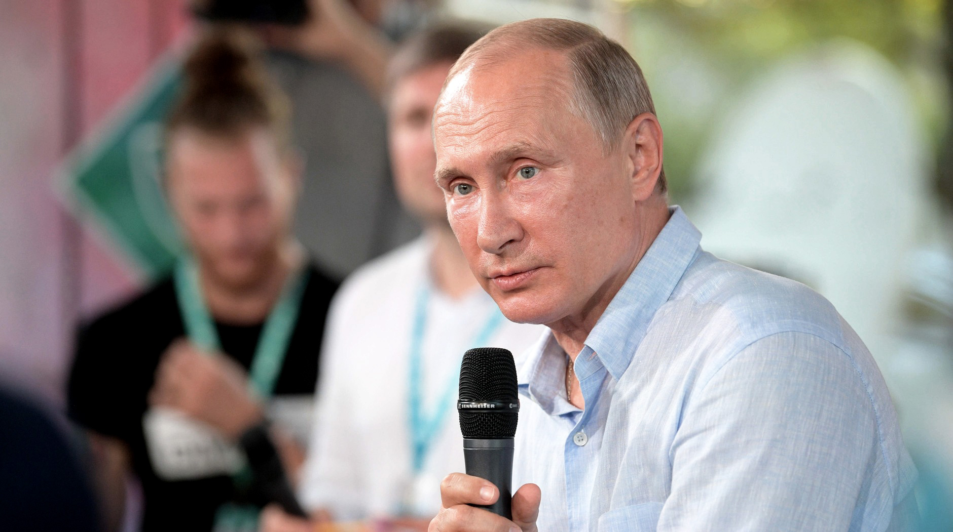 Поговорили с представителями российского медиа-пространства о предложении Владимира Путина создать систему морально-этических фильтров для распространителей контента undefined