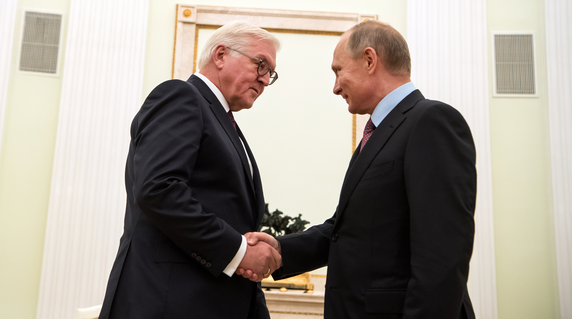 Франк-Вальтер Штайнмайер посетил Москву и встретился с Владимиром Путиным Фото: © GLOBAL LOOK press/Bernd von Jutrczenka