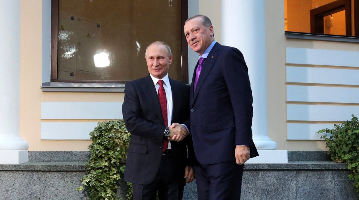 Dailystorm - Путин уронил стул Эрдогана