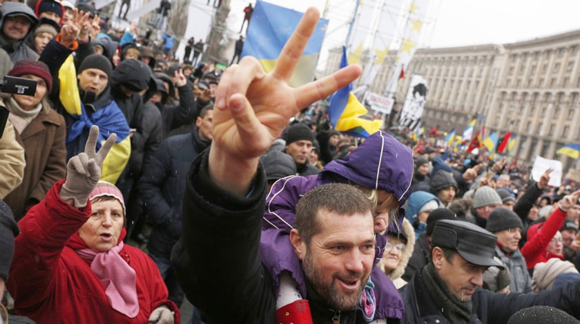 По данным организаторов, в акции приняли участие около 50 тысяч человек, полиция насчитала 2,5 тысячи Фото: © GLOBAL LOOK press/Anatolii Stepanov
