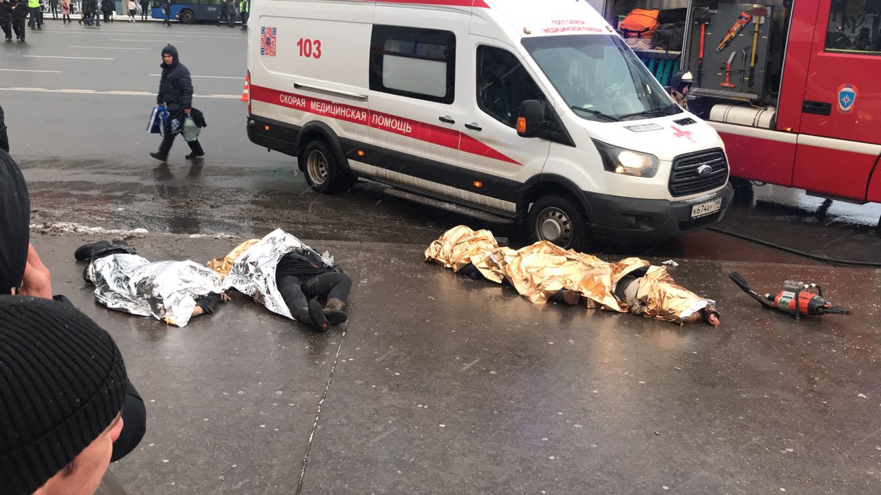 Dailystorm - Автобус съехал в подземный переход на западе Москвы, есть жертвы