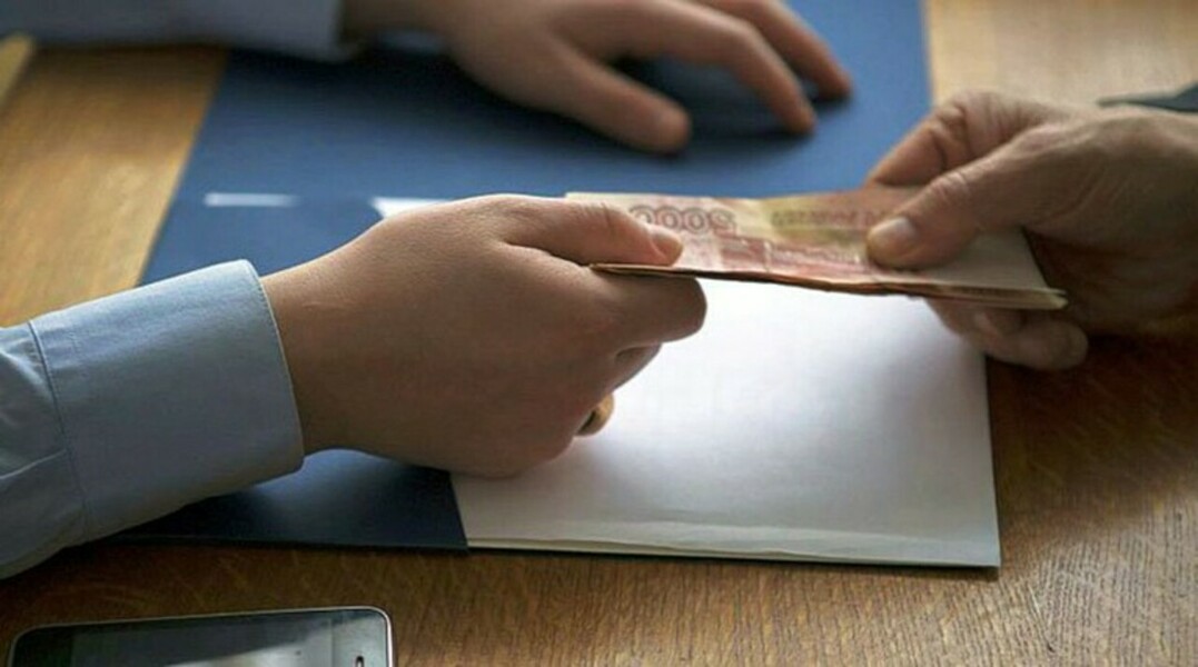 Более четырех тысяч правоохранителей и свыше 400 депутатов были осуждены за последние 3,5 года за преступления коррупционной направленности