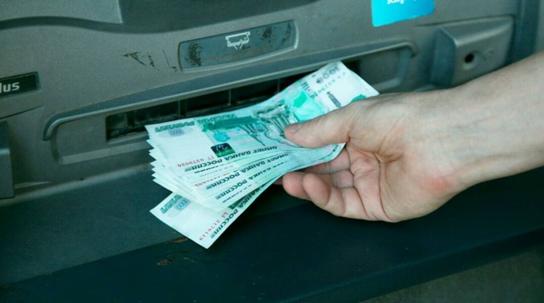 Производитель аппаратов рассказал о мошеннических схемах и способе защитить себя от фальшивомонетчиков