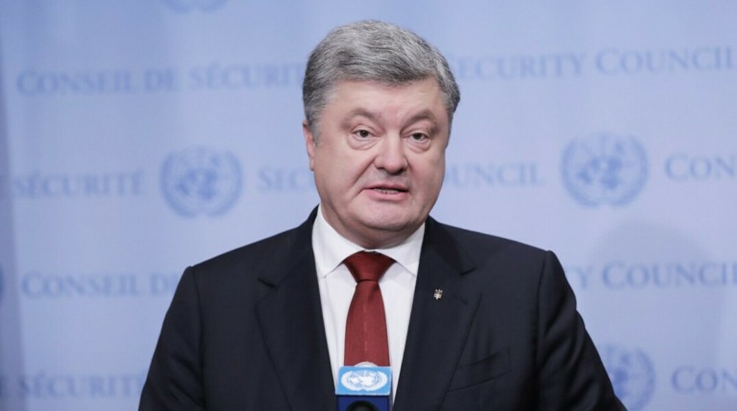 Порошенко отказался встречаться с депутатами, которые прорывали границу и жгли шашки в Раде — Daily Storm