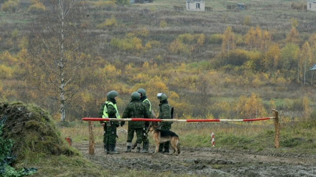 Офицеры из СЦКК покинули Донбасс с задержкой в один день — Daily Storm