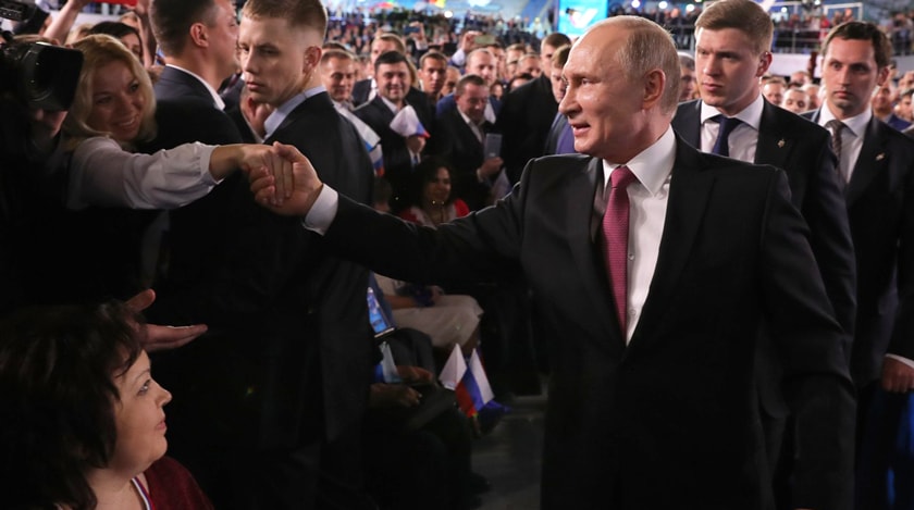 Российский лидер призвал волонтеров и сопредседателей штаба трудиться «эффективно и доверительно» Фото: © kremlin.ru
