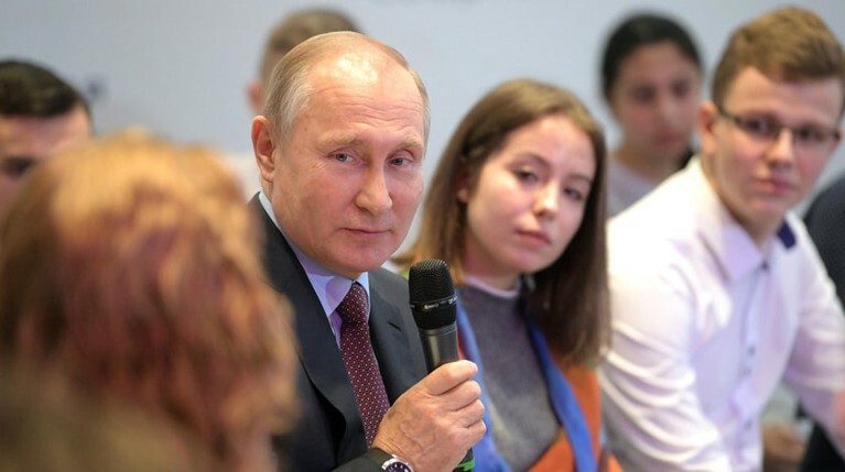 Интеллигентный и харизматичный: каким Путина увидели победители конкурса сочинений — Daily Storm