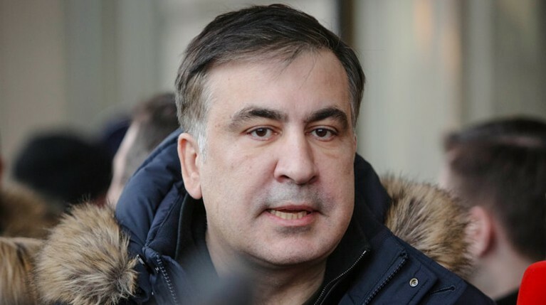 Люди в камуфляже увезли Саакашвили в неизвестном направлении — Daily Storm