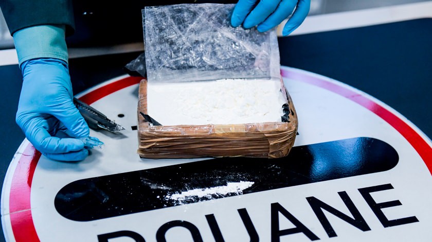 Dailystorm - В Аргентине задержали россиянина с четырьмя килограммами кокаина в чемодане