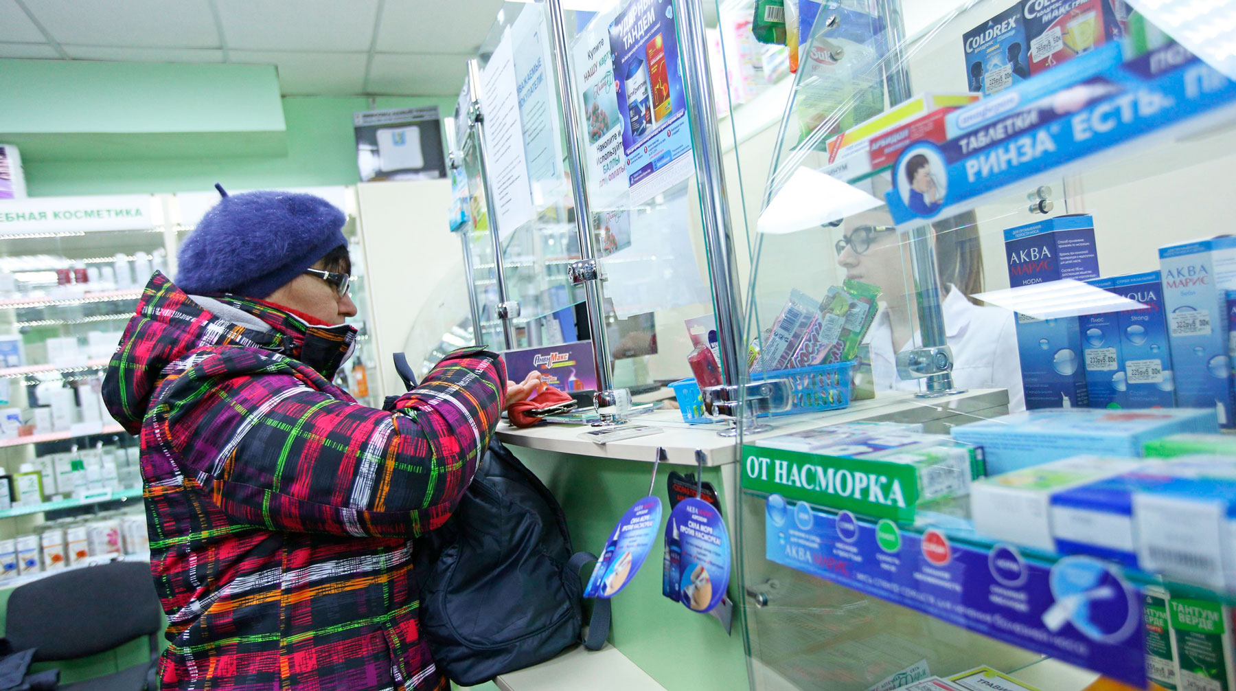 Правительство пока не увидит законопроекта о продаже медикаментов в магазинах Фото: © Агентство Москва