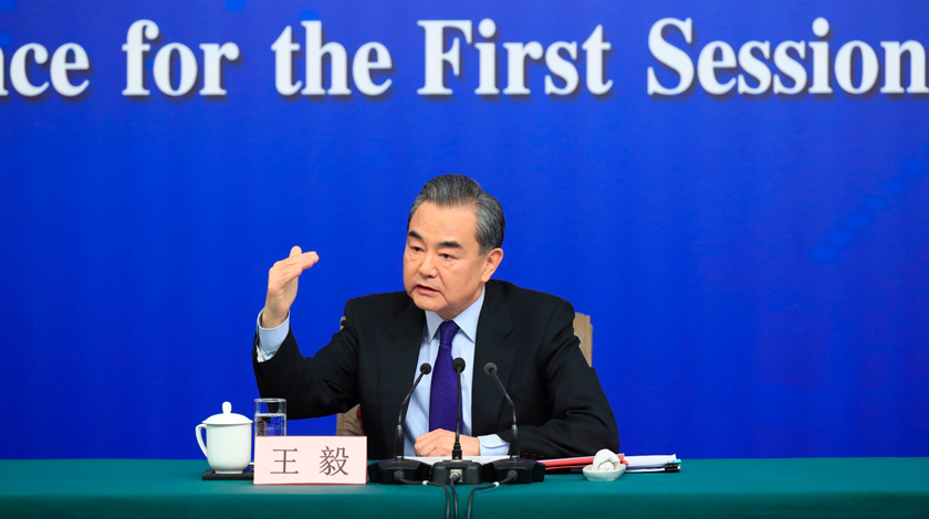 Глава МИД Китая отметил, что партнерские взаимоотношения двух стран будут развиваться Фото: © GLOBAL LOOK press