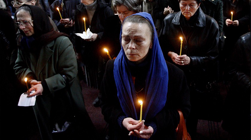 Dailystorm - В Сербии более 3000 человек почтили память жертв бомбардировок НАТО
