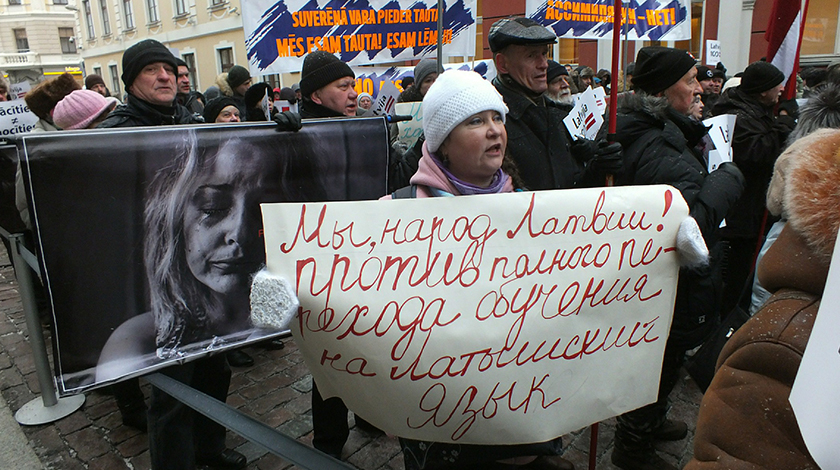 В ведомстве подчеркнули, что Рига продолжает вести дискриминационную политику в отношении русскоязычного населения страны Фото: © GLOBAL LOOK press