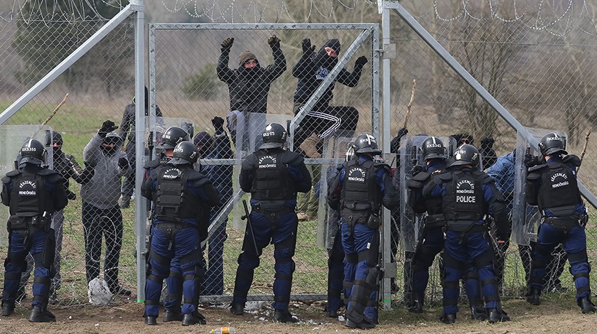 Dailystorm - Россия обвинила США и ЕС в провоцировании косоваров на насилие против сербов