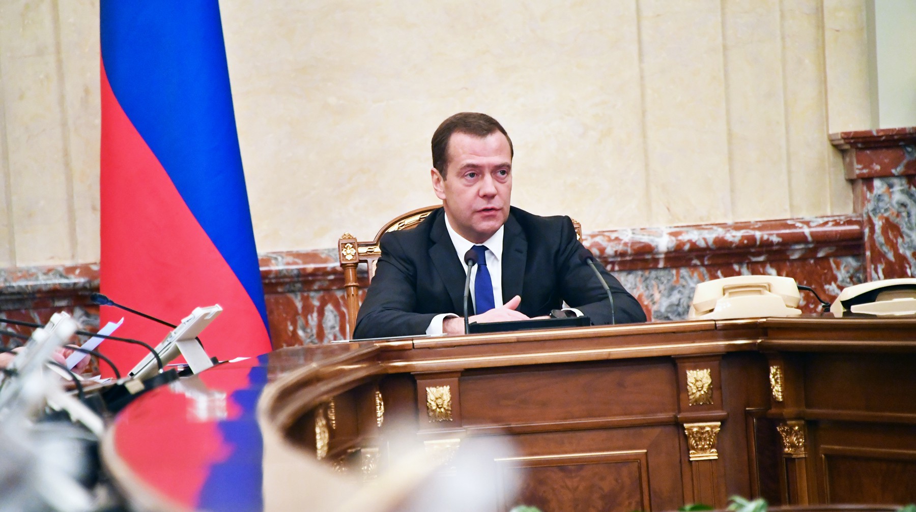 Dailystorm - Коней на переправе не меняют. Сохранит ли Медведев свой пост в новой конфигурации правительства?