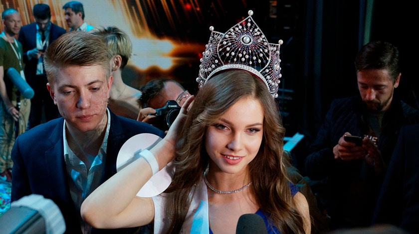 18-летняя Юлия Полячихина представит Россию на конкурсах «Мисс Мира» и «Мисс Вселенная» Фото: © GLOBAL LOOK press