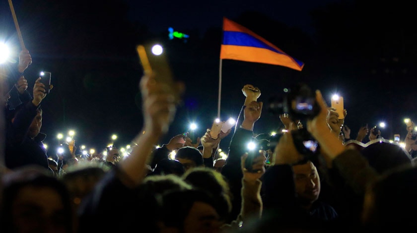 В Ереване произошли столкновения участников акции неповиновения с полицией Фото: © GLOBAL LOOK press