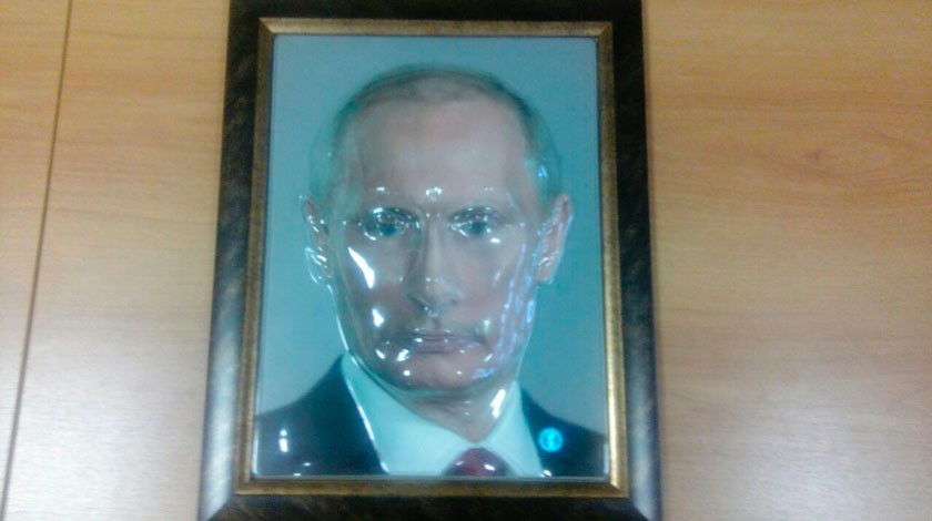 Dailystorm - Слепым жителям Химок дали потрогать «лицо» Путина