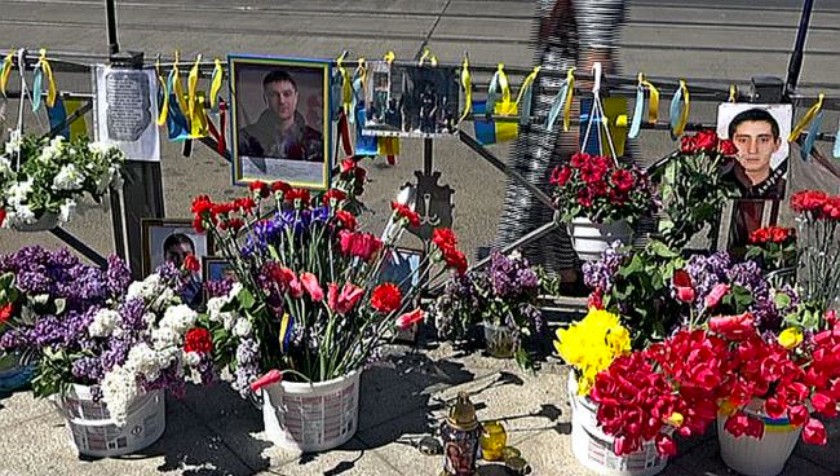 Dailystorm - Одесситы почтили память погибших в Доме профсоюзов