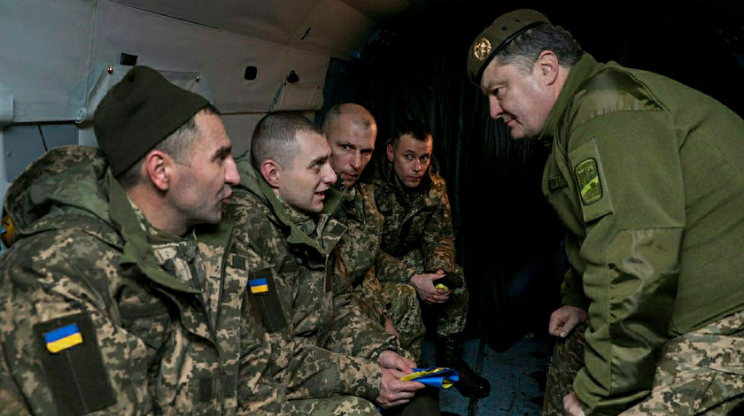 «Антитеррористическая операция» превращается в «операцию объединенных сил» Фото: © GLOBAL LOOK press/poroshenko