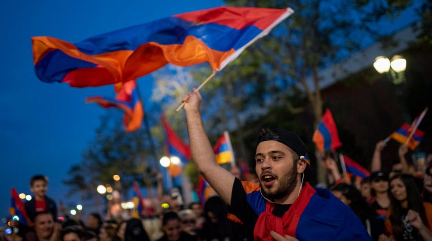 Dailystorm - Уличные акции протеста в Ереване продолжаются