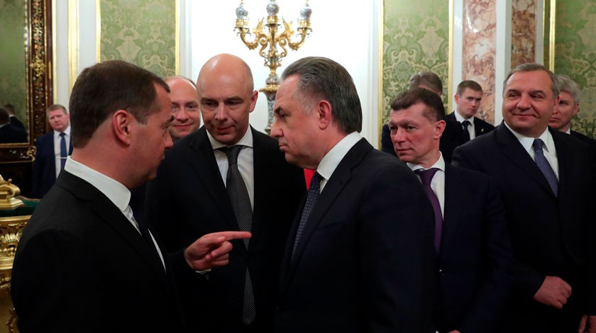 Dailystorm - «Мельдоний вместо бетона?»: россиян рассмешила идея Медведева сделать Мутко вице-премьером