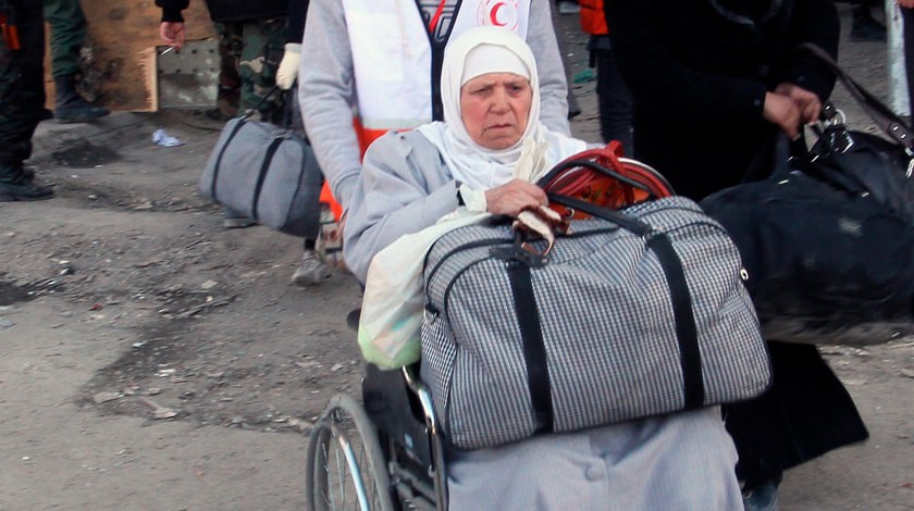 Dailystorm - САА заявила, что из лагеря Ярмук вывезены боевики-инвалиды и их семьи