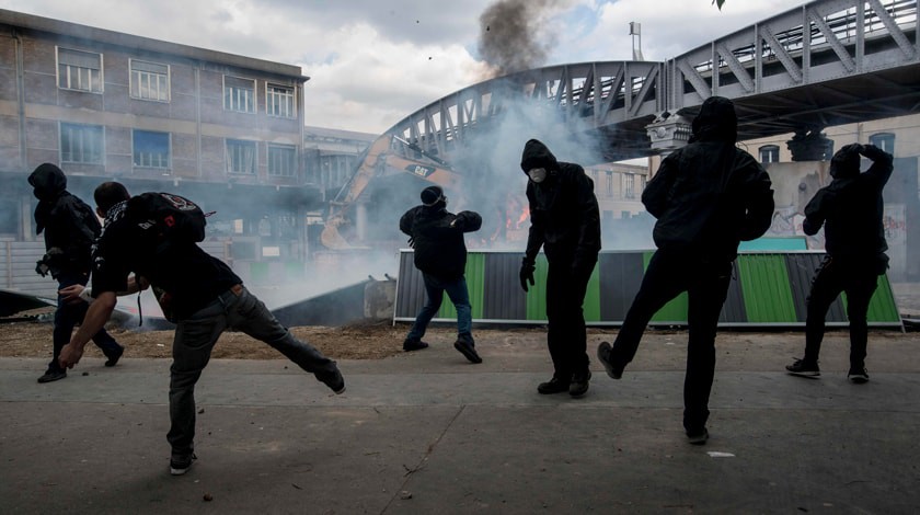Dailystorm - ФСБ разоблачила группу экстремистов-поджигателей в Крыму