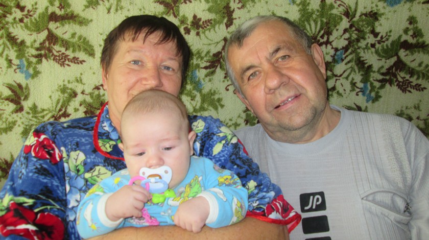 Убитый Александр Чикильдин со своей семьей