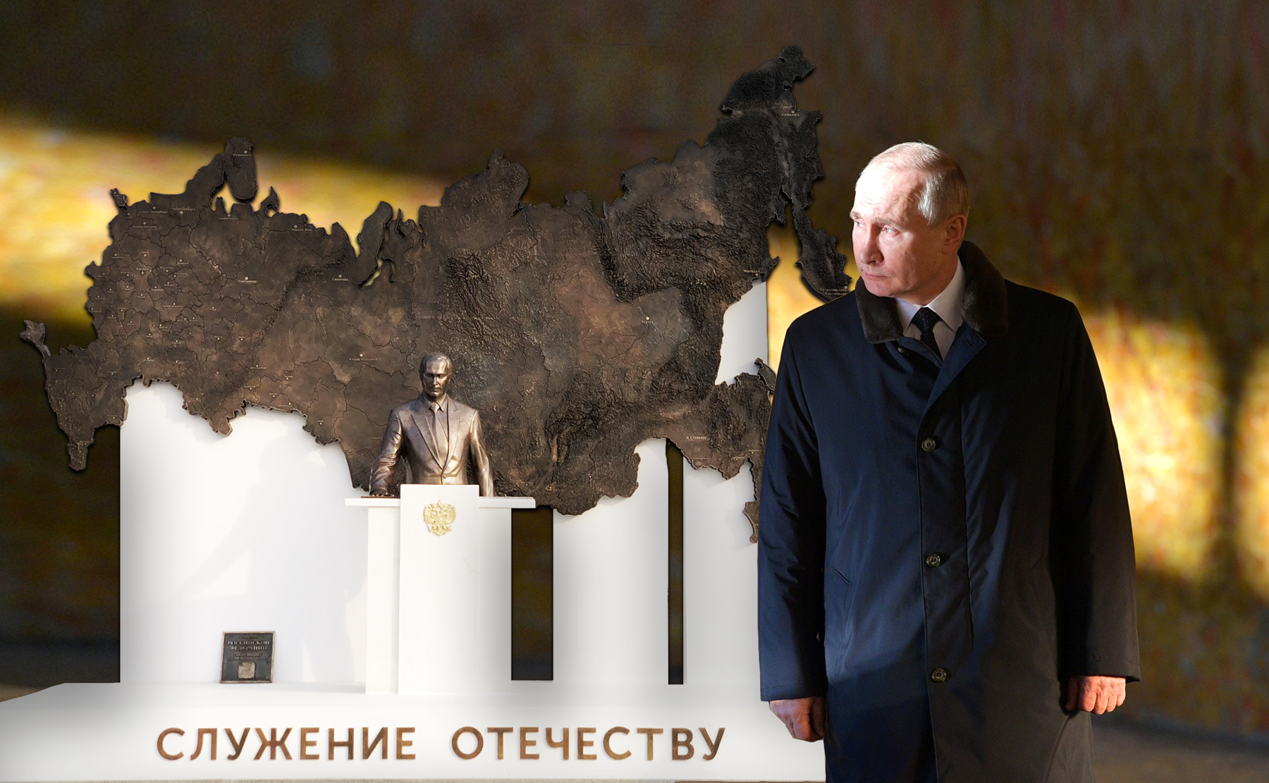 Депутат Госдумы Александр Ильтяков создал бронзового гаранта, а потом засомневался, стоит ли его ставить Коллаж: © Daily Storm