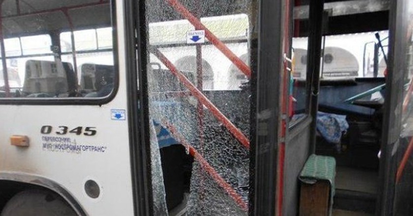 Dailystorm - В ЛНР при обстреле пострадали шесть человек в маршрутке