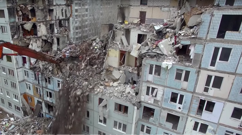 В Волгограде взрыв бытового газа разрушил целый подъезд - Российская газета