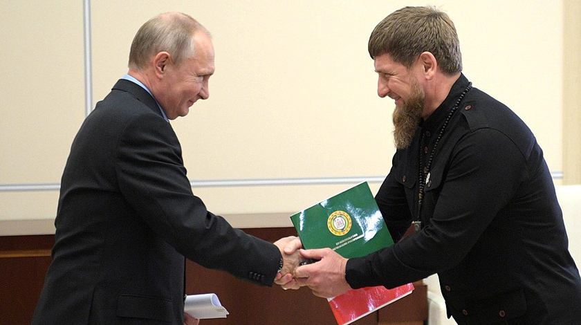 Президент РФ поздравил главу Чеченской Республики с праздником Ураза-байрам Фото: © kremlin.ru