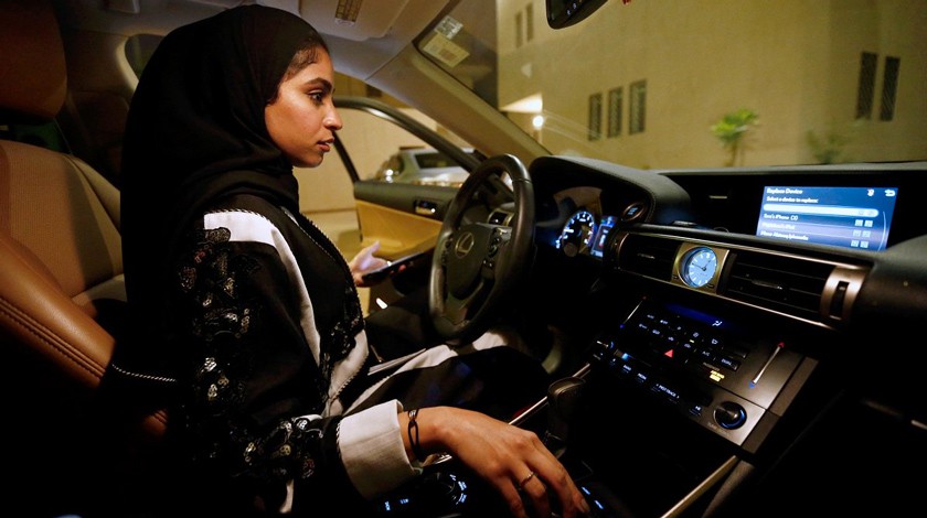 Dailystorm - Женщины Саудовской Аравии получили право водить автомобиль