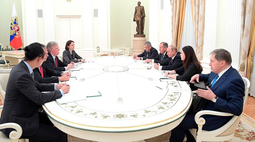 Dailystorm - Путин и Лавров встретились в Кремле с советником Трампа