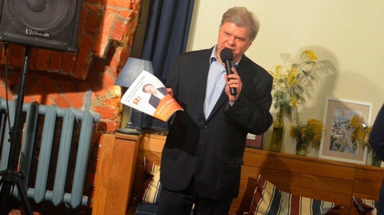 «Явлинский не виноват»: Митрохин рассказал о захвате власти в «Яблоке» — Daily Storm