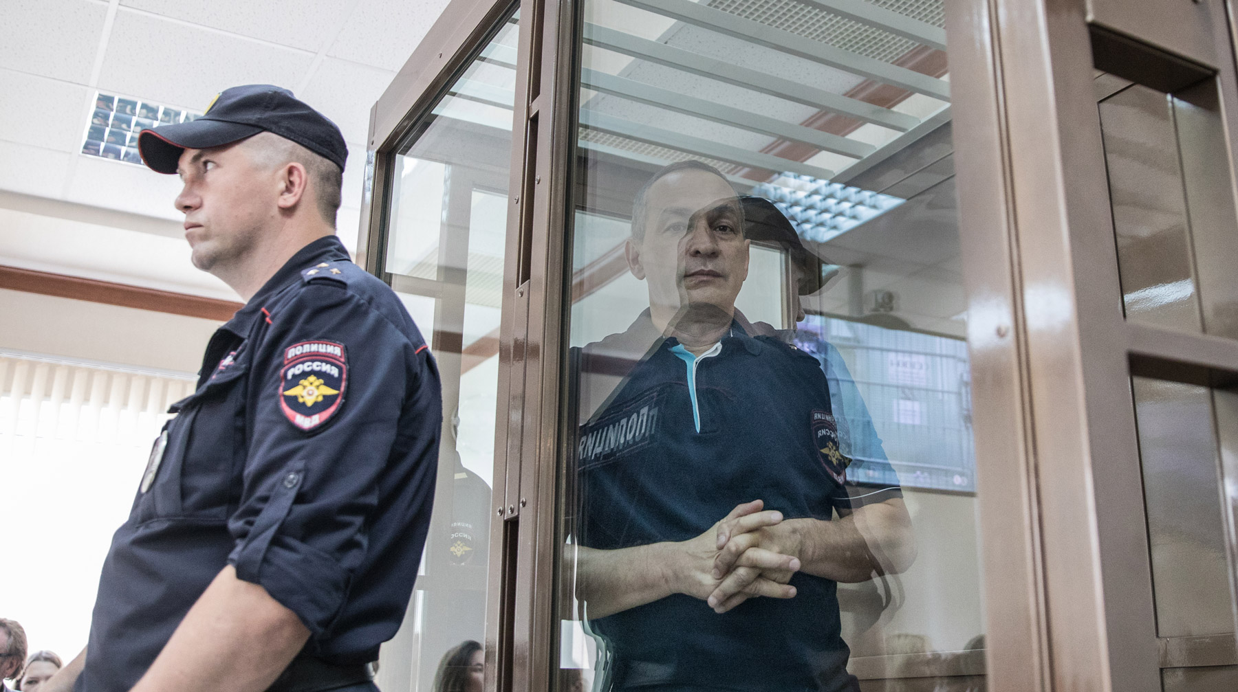 На суд к Шестуну пришла толпа местных жителей, а поручители предлагали залог в 2,5 миллиона Фото: © Daily Storm/Олег Михальчук