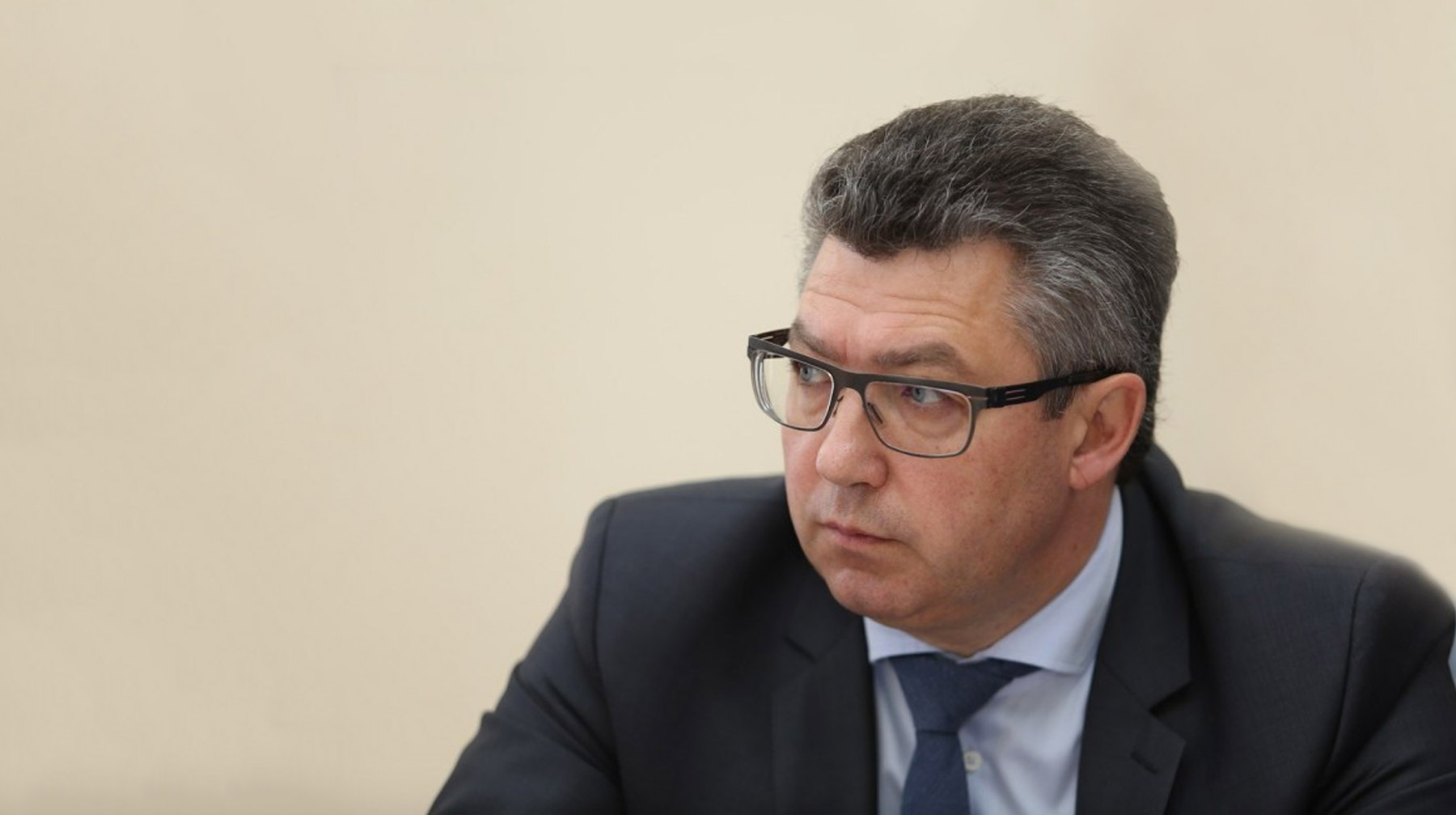Источники «Шторма» связывают расследование с ухудшением позиций губернатора Сергея Морозова Рашид Абдуллов