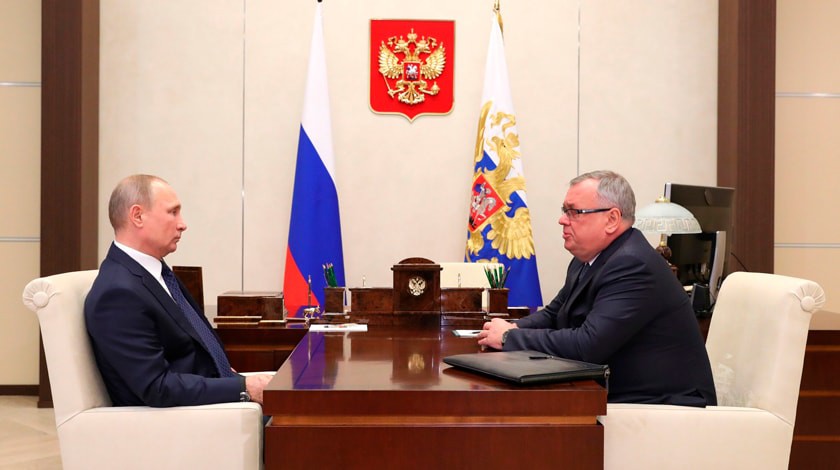 Dailystorm - Президент ВТБ попросил Путина посодействовать экспансии рубля
