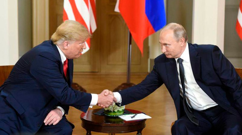 Ранее американские СМИ писали, что глава Белого дома предал США ради России Фото: © GLOBAL LOOK press