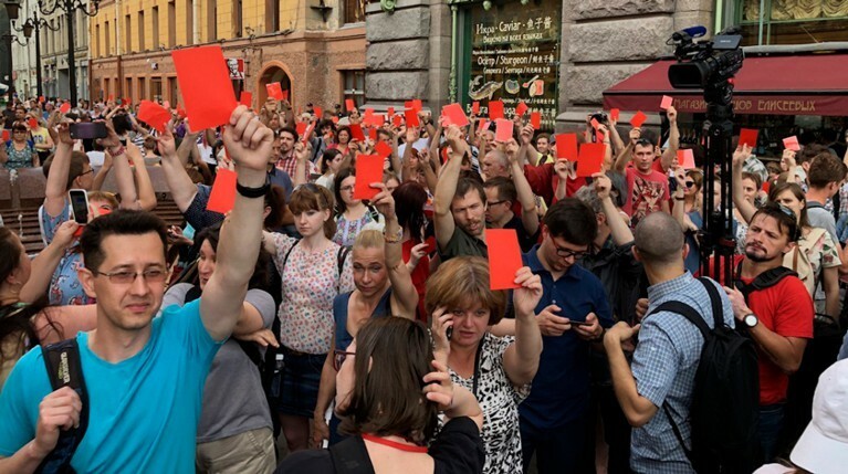 На акции против пенсионной реформы в Петербурге задержали более 10 человек — Daily Storm