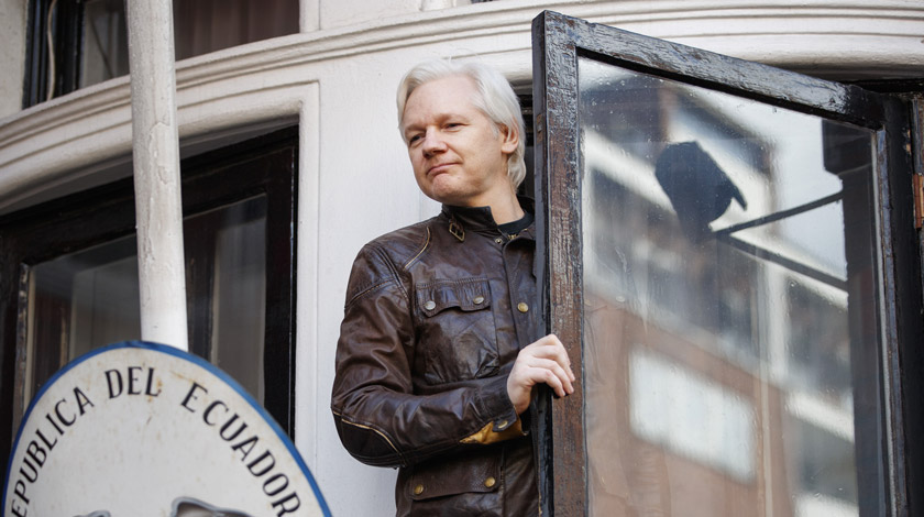 Основатель WikiLeaks может потерять политическое убежище Фото: © GLOBAL LOOK press/Tolga Akmen