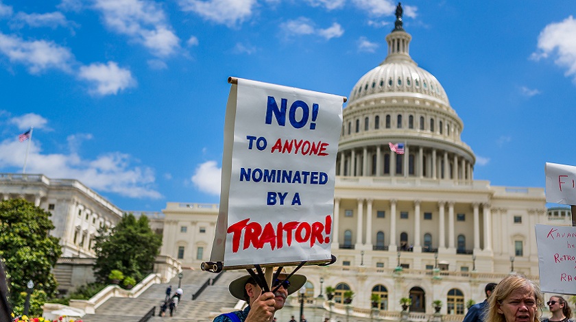«Коммерсантъ» раскрыл содержание американского законопроекта о новых санкциях против России Фото: © GLOBAL LOOK press