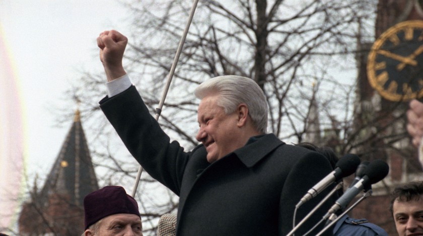 Dailystorm - Пресс-секретарь Ельцина: В августе 1991-го Хасбулатов был обкуренный, а Руцкой — пьяный