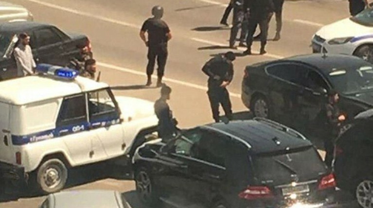 СМИ: Умер подросток, совершивший самоподрыв возле поста полиции в Чечне — Daily Storm