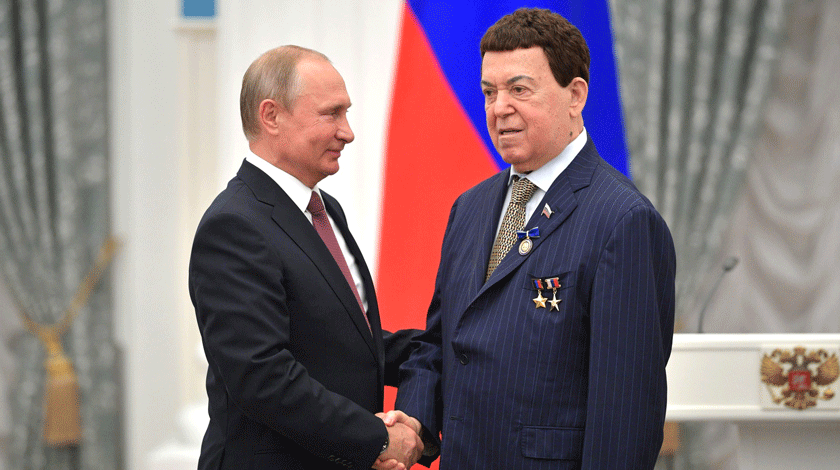 Президент напомнил о разносторонней деятельности артиста и депутата Фото: © kremlin.ru