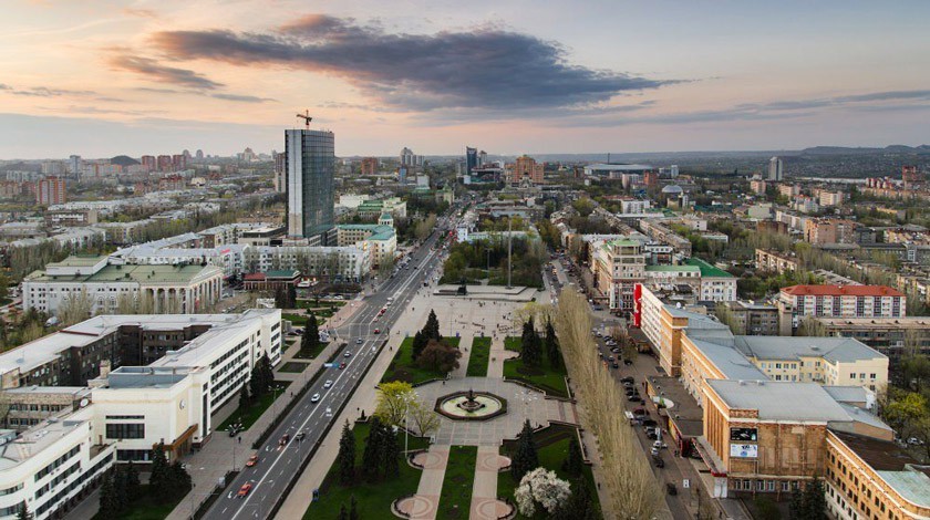 Dailystorm - В ДНР ввели режим ЧП и закрыли выезд из Донецка